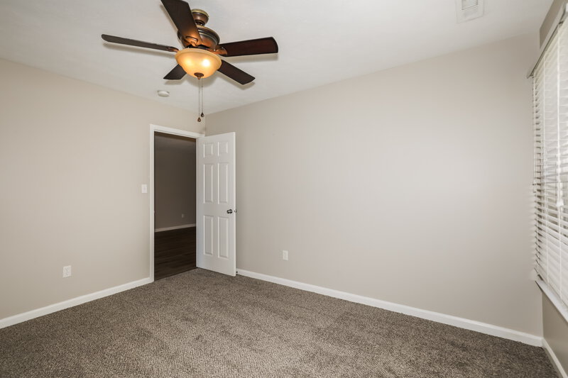 1,655/Mo, 6667 W Longview Dr McCordsville, IN 46055 Main Bedroom View 2