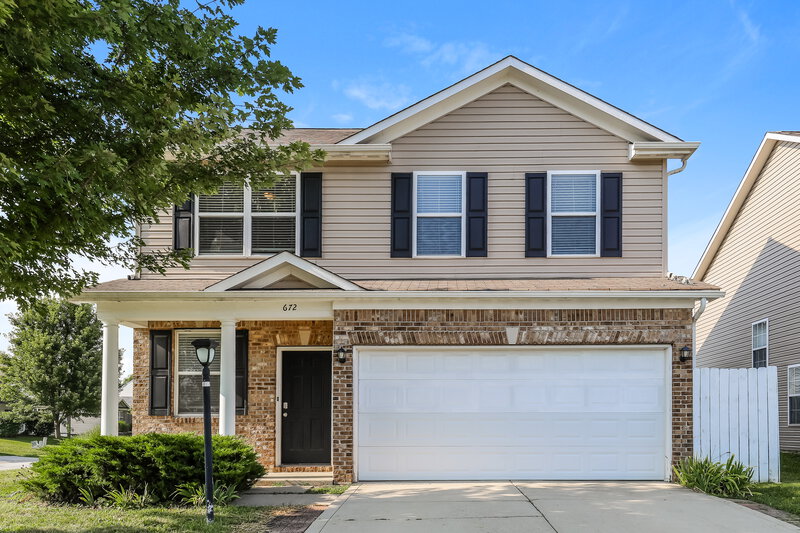 1,980/Mo, 672 Cloverfield Ln Greenwood, IN 46143 External View