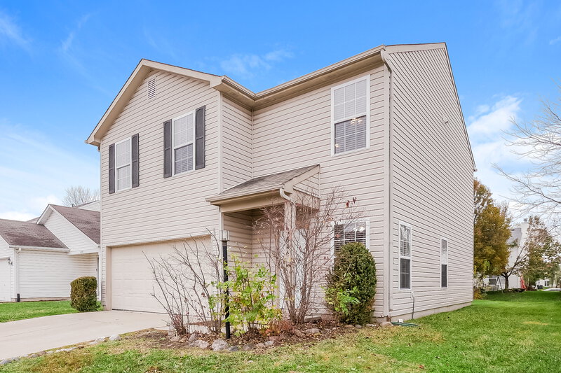 1,775/Mo, 644 Blue Meadow Dr Greenwood, IN 46143 Front View