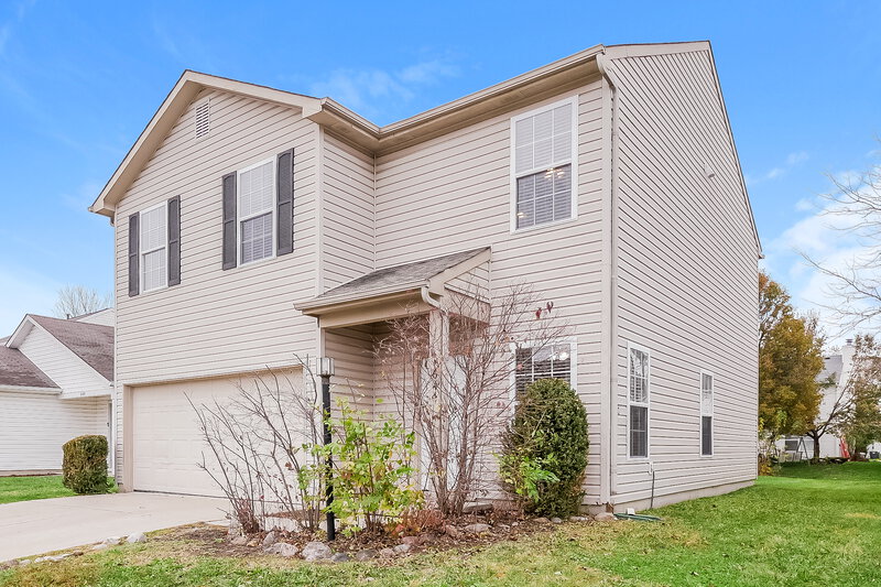 1,775/Mo, 644 Blue Meadow Dr Greenwood, IN 46143 Front View 2