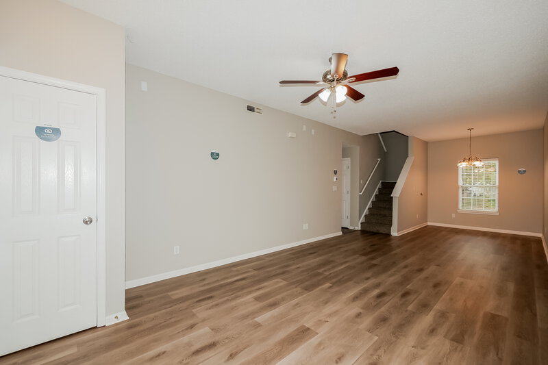 1,775/Mo, 644 Blue Meadow Dr Greenwood, IN 46143 Living Room View