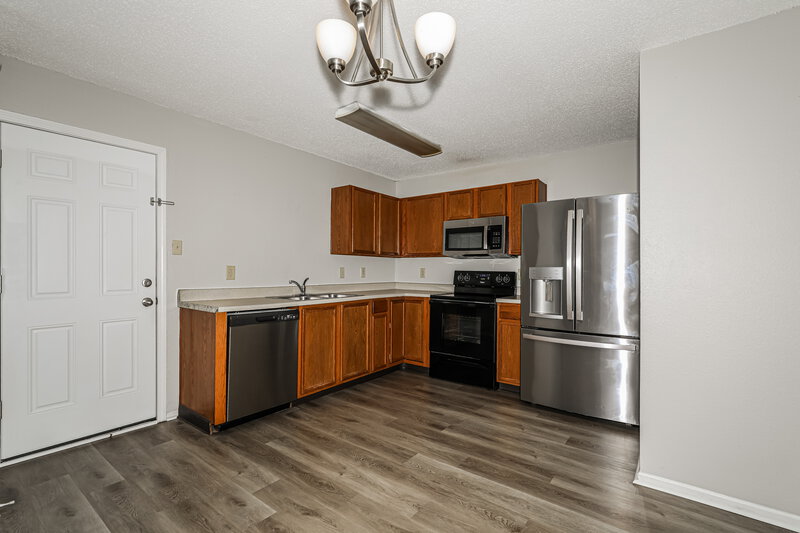 1,680/Mo, 3015 Redland Ln Indianapolis, IN 46217 Kitchen View