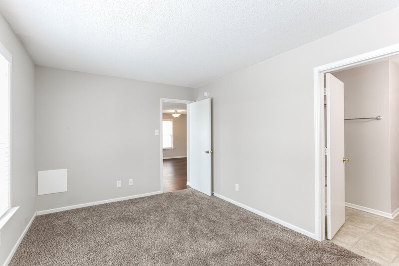 1,675/Mo, 728 Adagio Dr Greenwood, IN 46143 Main Bedroom View