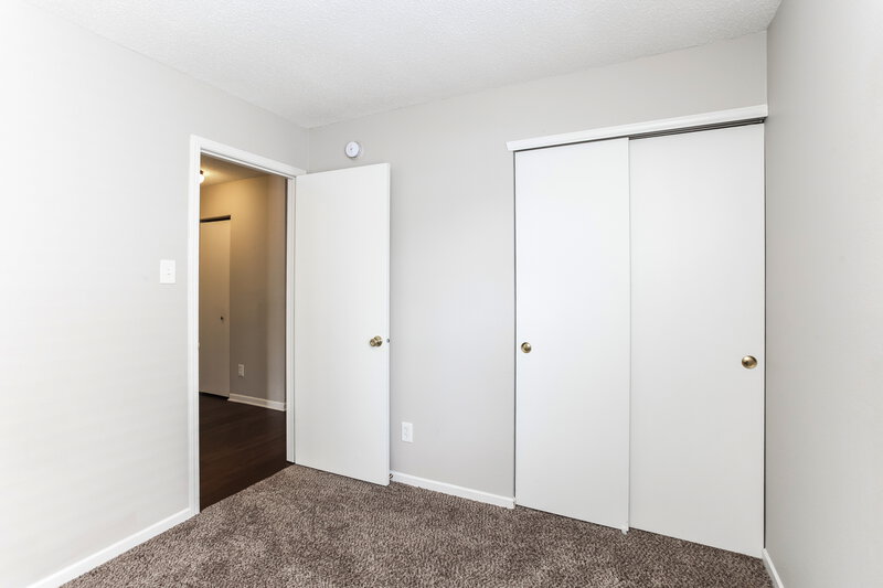 1,675/Mo, 728 Adagio Dr Greenwood, IN 46143 Bedroom View 4