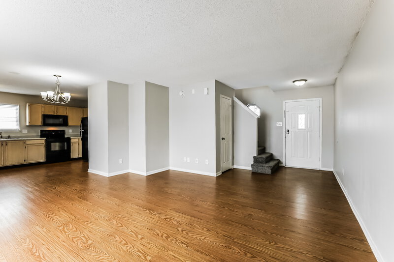 1,705/Mo, 35 Frostwood Ln Greenwood, IN 46143 Living Room View