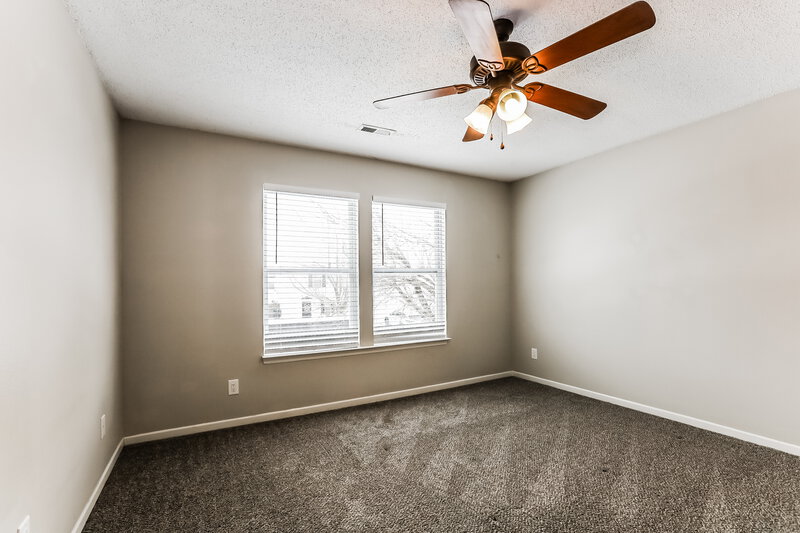 1,705/Mo, 35 Frostwood Ln Greenwood, IN 46143 Main Bedroom View