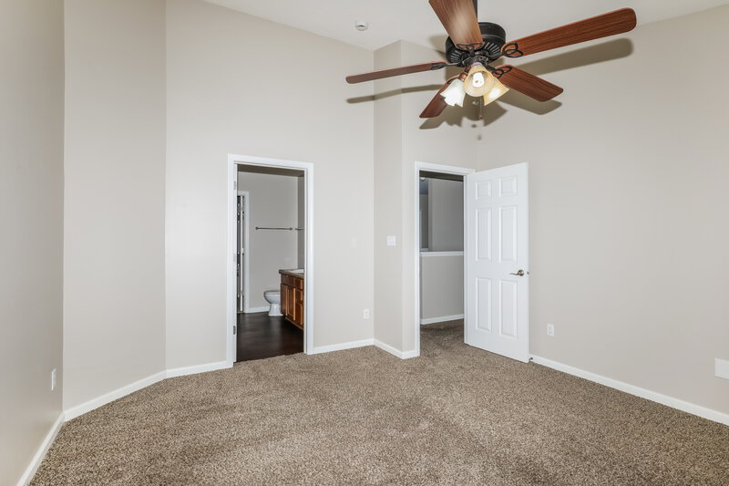 2,325/Mo, 5236 Choctaw Ridge Way Indianapolis, IN 46239 Main Bedroom View 3