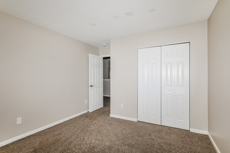 2,325/Mo, 5236 Choctaw Ridge Way Indianapolis, IN 46239 Bedroom View 2