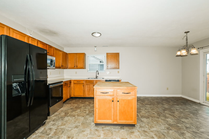 2,155/Mo, 457 Sable Chase Brownsburg, IN 46112 Kitchen View