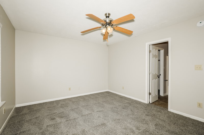 2,155/Mo, 457 Sable Chase Brownsburg, IN 46112 Main Bedroom View 3