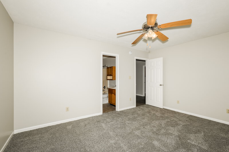 2,155/Mo, 457 Sable Chase Brownsburg, IN 46112 Main Bedroom View 4
