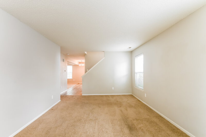 1,795/Mo, 6051 Bannister Ct Indianapolis, IN 46236 Living Room View 4
