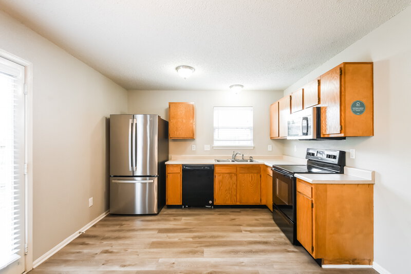1,795/Mo, 6051 Bannister Ct Indianapolis, IN 46236 Kitchen View