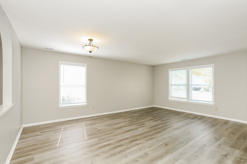 2,195/Mo, 10718 Pavilion Dr Indianapolis, IN 46259 Living Room View