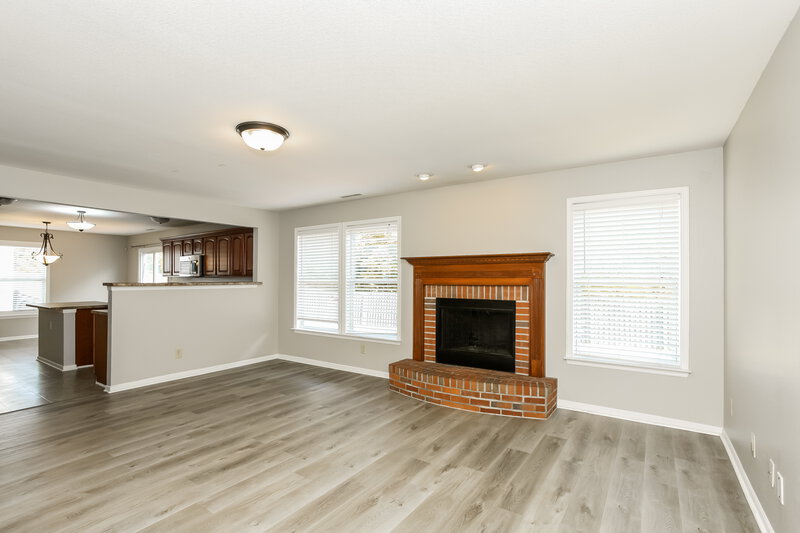 2,195/Mo, 10718 Pavilion Dr Indianapolis, IN 46259 Family Room View