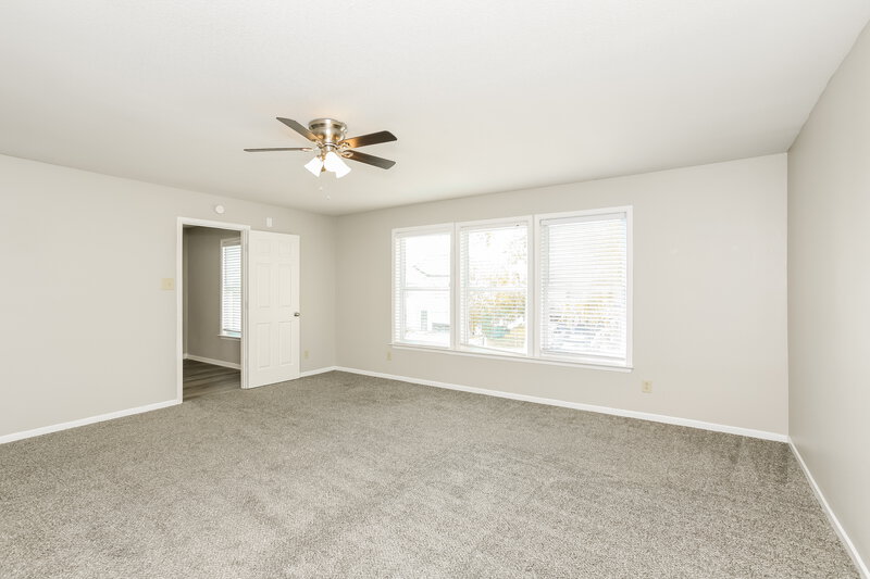 2,195/Mo, 10718 Pavilion Dr Indianapolis, IN 46259 Main Bedroom View