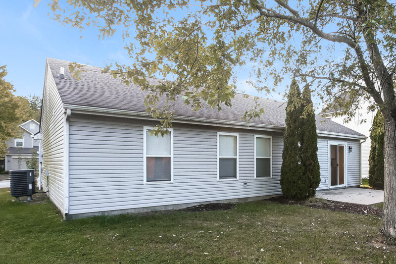 1,765/Mo, 5882 Glen Haven Blvd Plainfield, IN 46168 Rear View