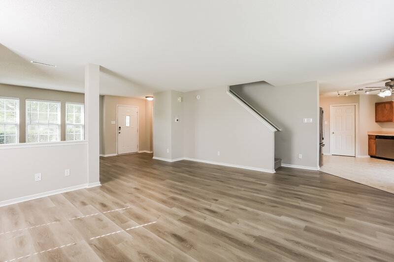 2,005/Mo, 9996 Olympic Cir Indianapolis, IN 46234 Misc View