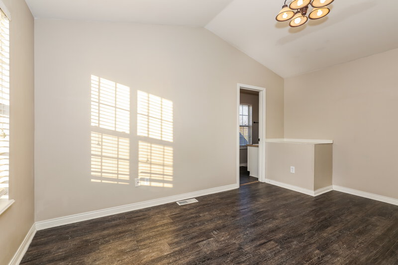 2,110/Mo, 6379 McKee Dr Plainfield, IN 46168 Dining Room View 2