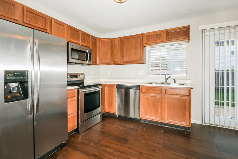 2,110/Mo, 6379 McKee Dr Plainfield, IN 46168 Kitchen View