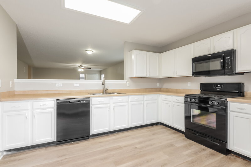 1,685/Mo, 8780 Taggart Dr Camby, IN 46113 Kitchen View 2