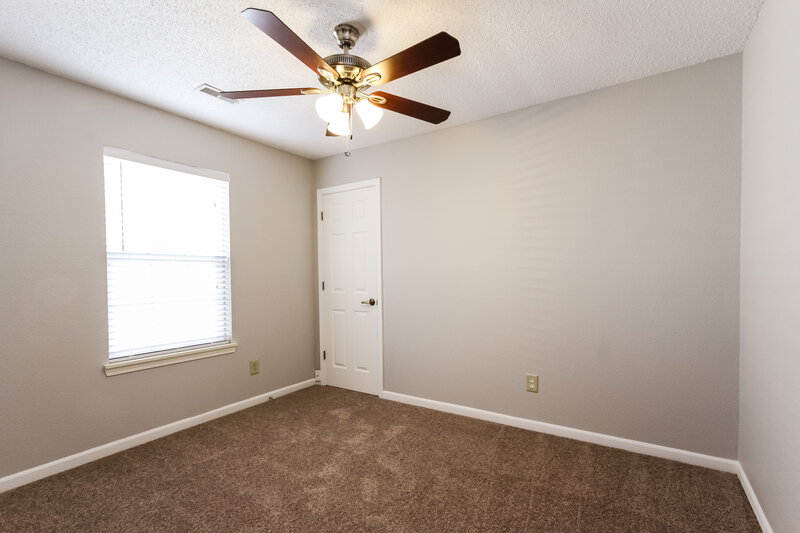 2,680/Mo, 7134 Karst Ct Indianapolis, IN 46221 Bedroom View 4