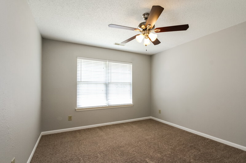 2,680/Mo, 7134 Karst Ct Indianapolis, IN 46221 Bedroom View 6