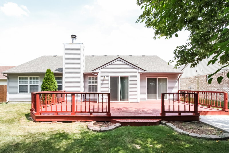 2,680/Mo, 7134 Karst Ct Indianapolis, IN 46221 Rear Viewr View