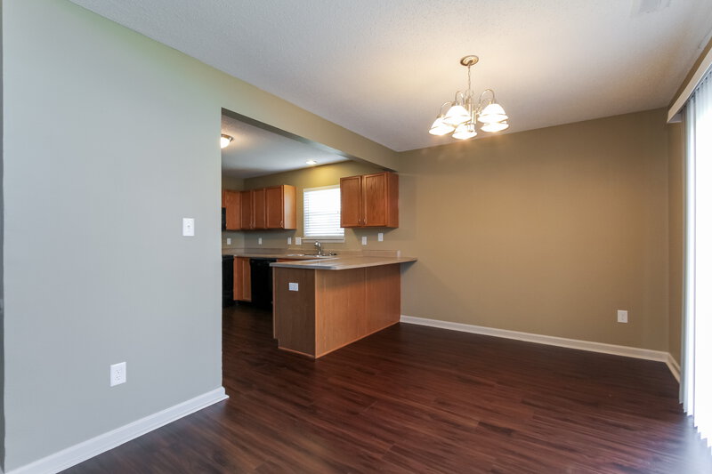 2,270/Mo, 5665 High Timber Ln Indianapolis, IN 46235 Dining Room View 2