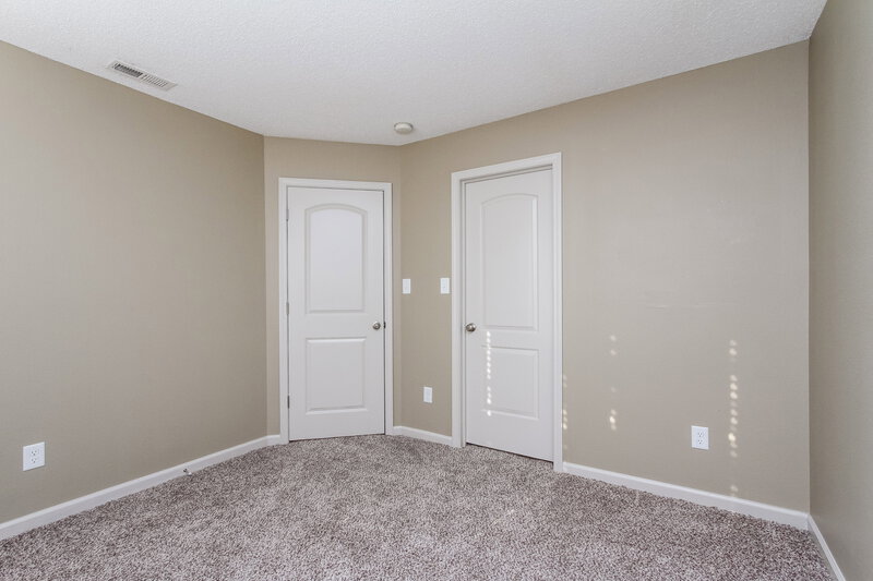 2,270/Mo, 5665 High Timber Ln Indianapolis, IN 46235 Bedroom View
