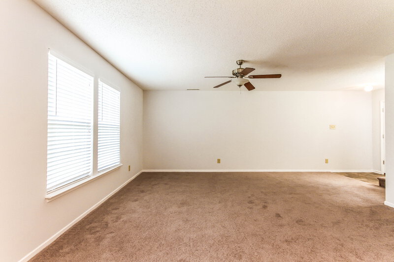 1,705/Mo, 1919 Orchid Bloom Ln Indianapolis, IN 46231 Living Room View 3