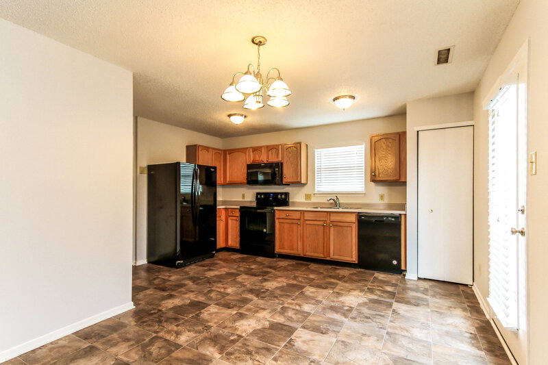 1,705/Mo, 1919 Orchid Bloom Ln Indianapolis, IN 46231 Kitchen View