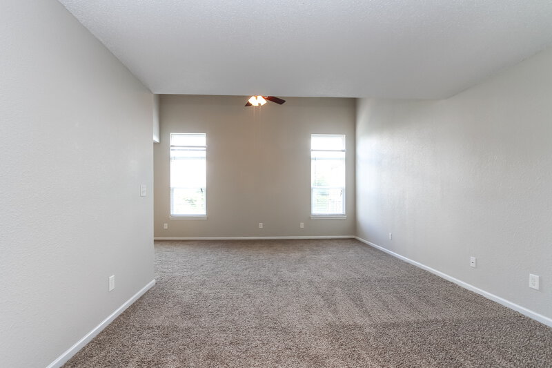 1,470/Mo, 3809 Whistlewood Ln Indianapolis, IN 46239 Living Room View 2