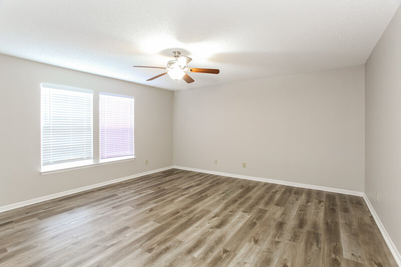 1,910/Mo, 10743 Timothy Ln Indianapolis, IN 46231 Main Bedroom View 2