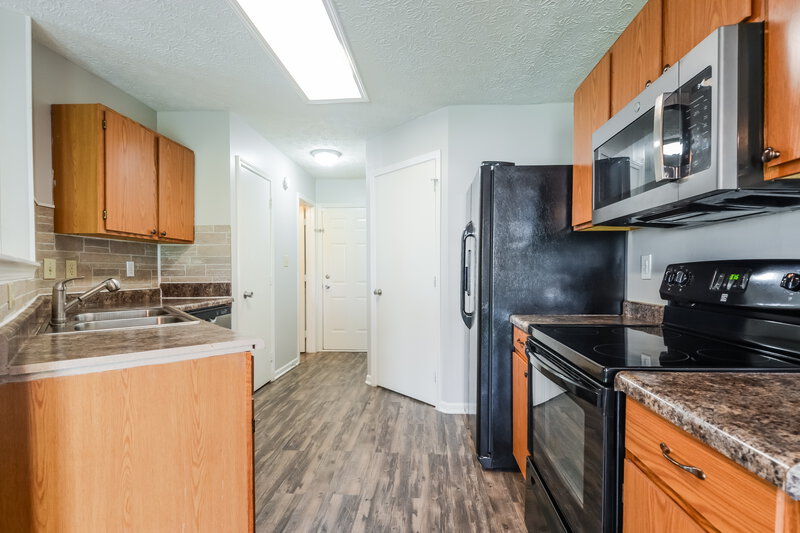 1,790/Mo, 4465 Connaught West Dr Plainfield, IN 46168 Kitchen View