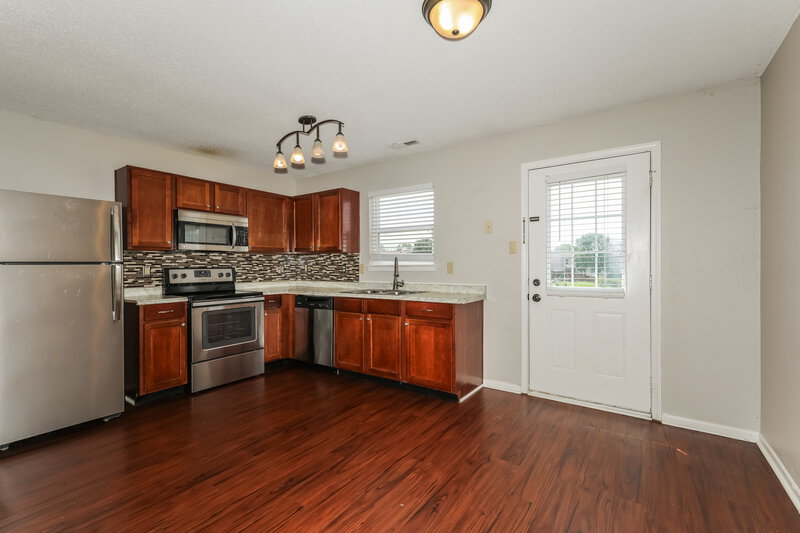 1,655/Mo, 2174 Providence Dr Greenwood, IN 46143 Kitchen View