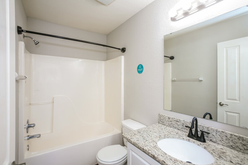 2,010/Mo, 6612 Rushing Riv Noblesville, IN 46062 Bathroom View