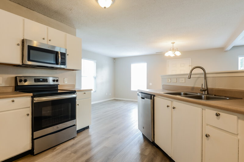 1,785/Mo, 7763 Amadeus Dr Indianapolis, IN 46239 Kitchen View