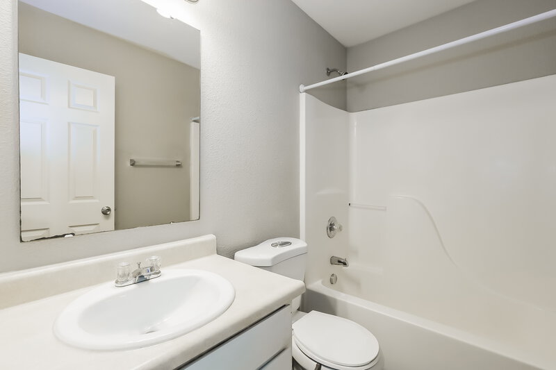 1,695/Mo, 9016 Hosta Way Camby, IN 46113 Bathroom View