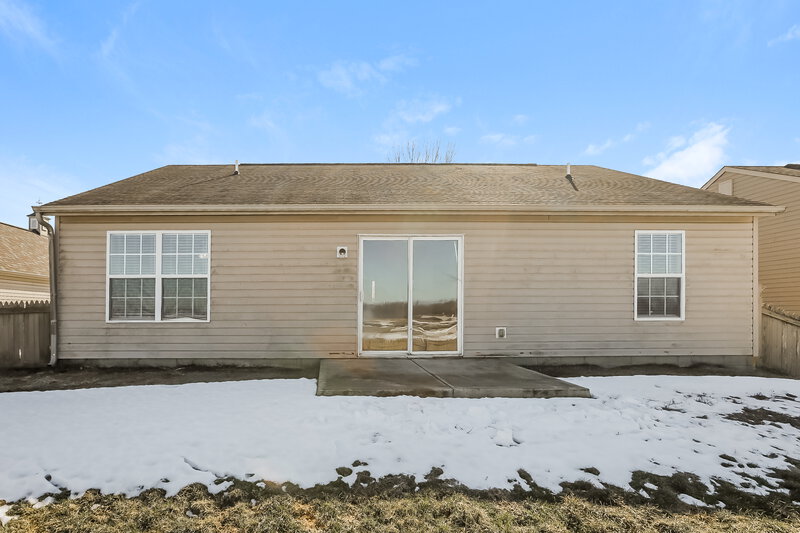 1,695/Mo, 9016 Hosta Way Camby, IN 46113 Rear View