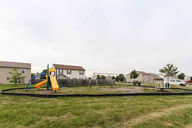 1,805/Mo, 1327 Grand Canyon Cir Franklin, IN 46131 Exterior View