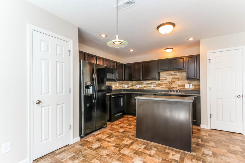 1,420/Mo, 5540 Galia Ln Bargersville, IN 46106 Kitchen View
