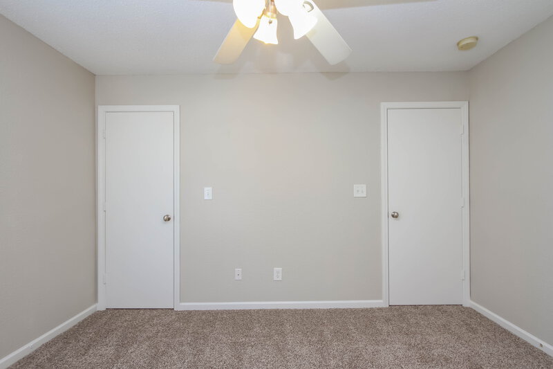 1,570/Mo, 8144 Maple Stream Ln Indianapolis, IN 46217 Bedroom View