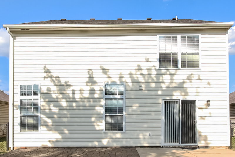 1,570/Mo, 8144 Maple Stream Ln Indianapolis, IN 46217 Rear View