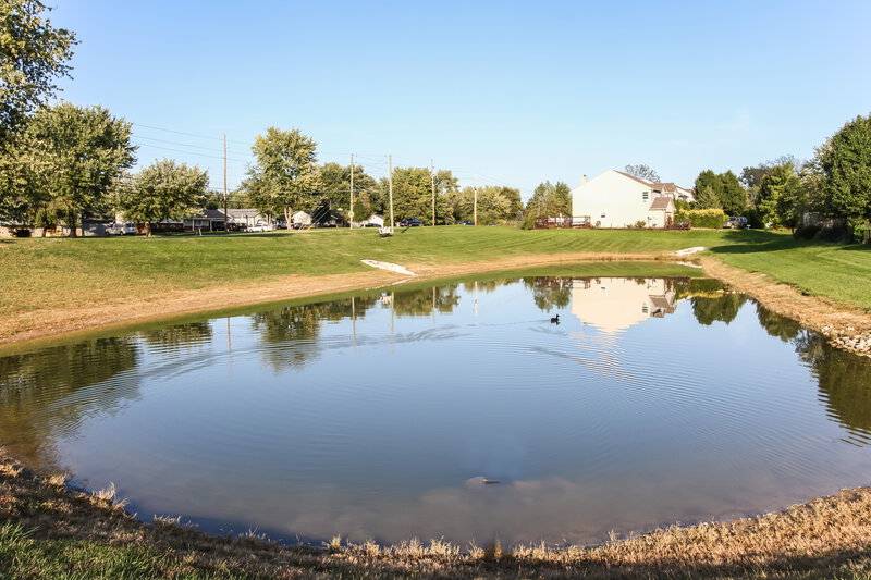 1,570/Mo, 8144 Maple Stream Ln Indianapolis, IN 46217 Exterior View