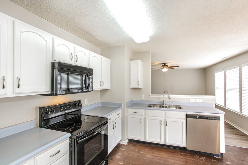 2,150/Mo, 10153 Split Rock Way Indianapolis, IN 46234 Kitchen View