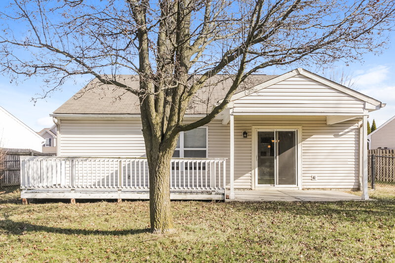 1,795/Mo, 5832 Outer Bank Rd Indianapolis, IN 46239 Rear View