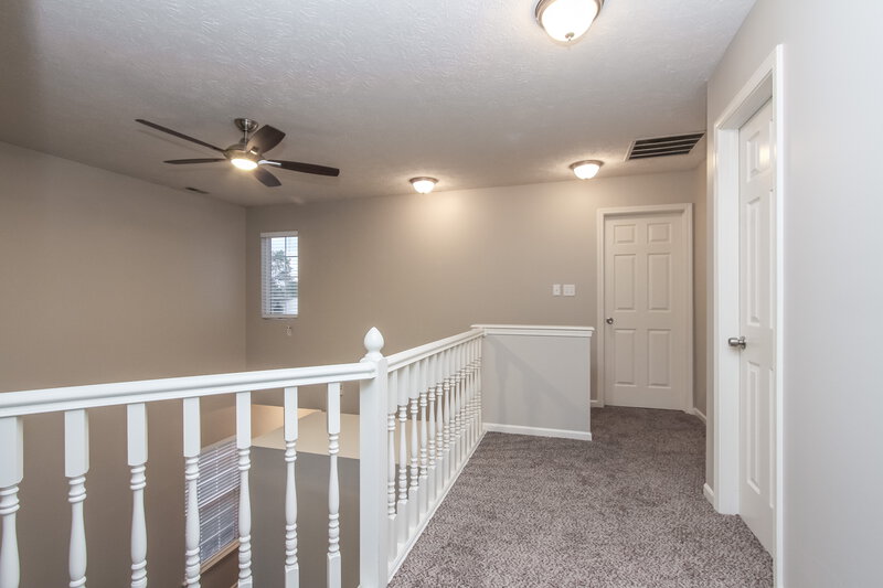 2,050/Mo, 4633 Owls Nest Pl Indianapolis, IN 46254 Hallway View