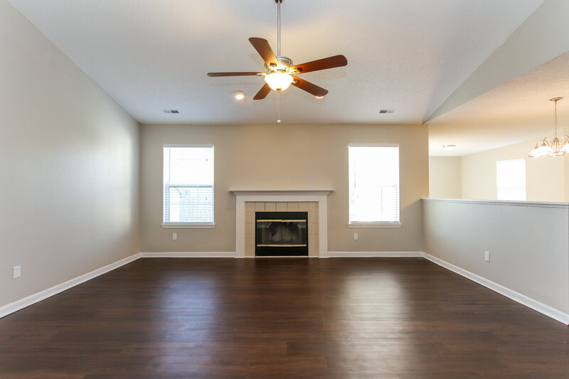 1,860/Mo, 4052 Caddy Way Indianapolis, IN 46268 Living Room View 2