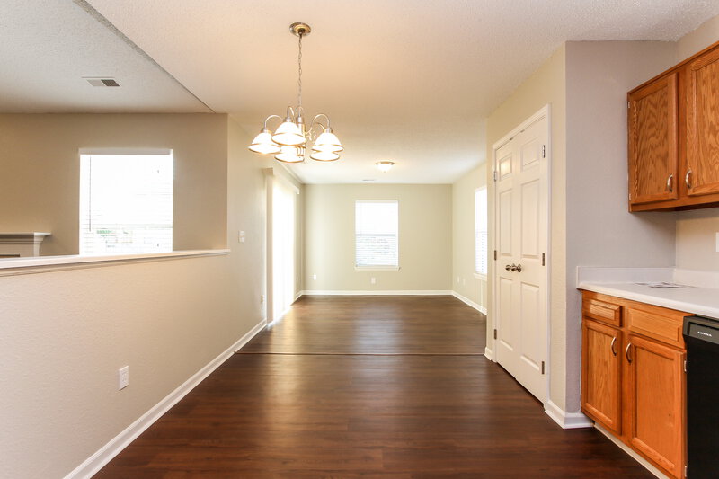 1,860/Mo, 4052 Caddy Way Indianapolis, IN 46268 Dining Room View